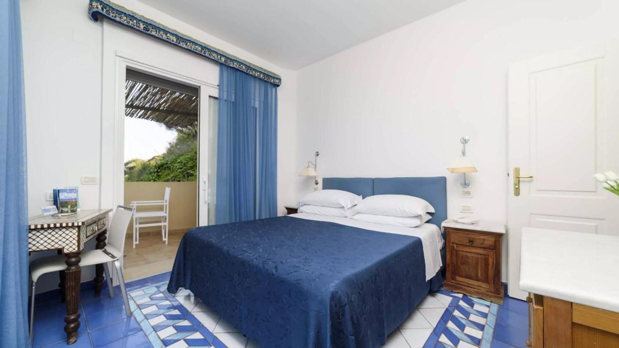 Grand Hotel San Pietro Trogir Exterior foto