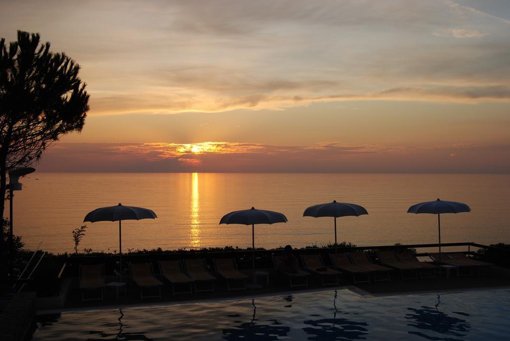 Grand Hotel San Pietro Trogir Exterior foto